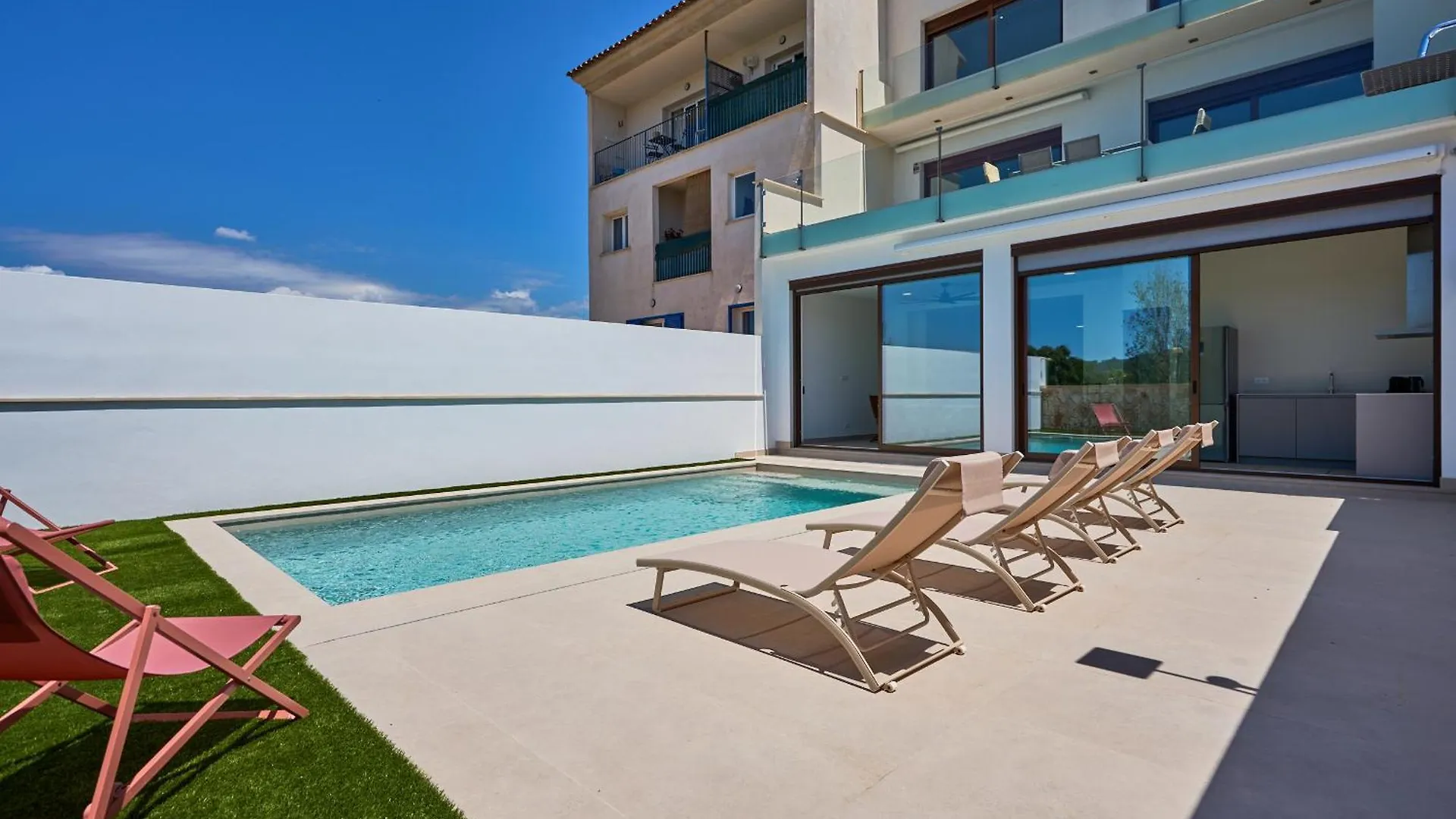 Villa Rafal بوريريس 0*,